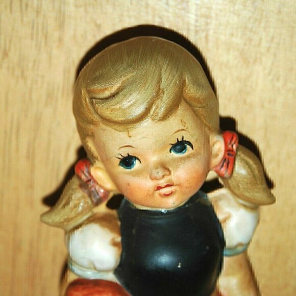 NORLEANS Girl Vintage Figurine Made in Japan - Picture 9 of 9